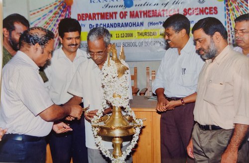 Prof.T.Thrivikraman Lighting the lamp.jpg